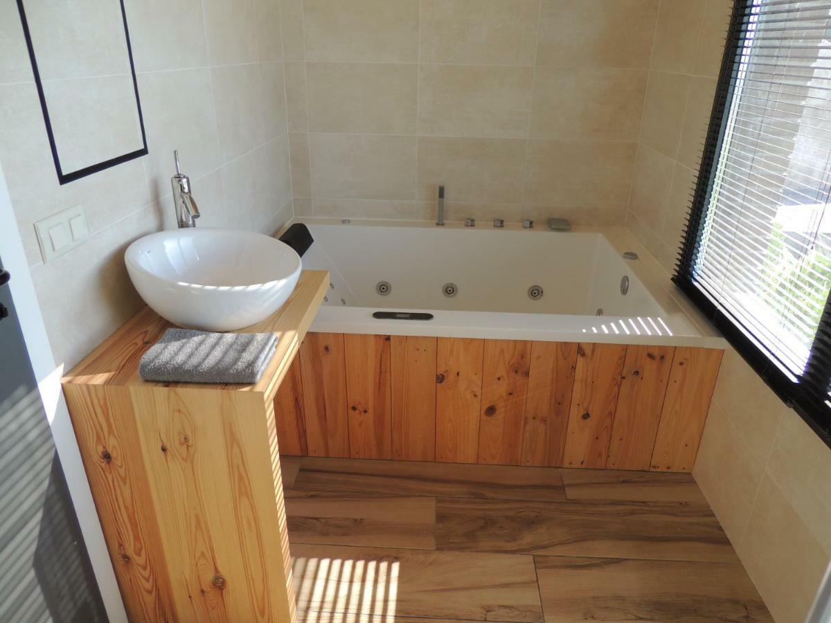 La Granja Del Besa Guest House Cubells Екстериор снимка